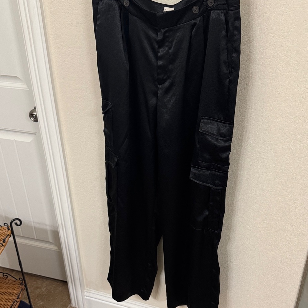A New Day Women’s Black Cargo Pants